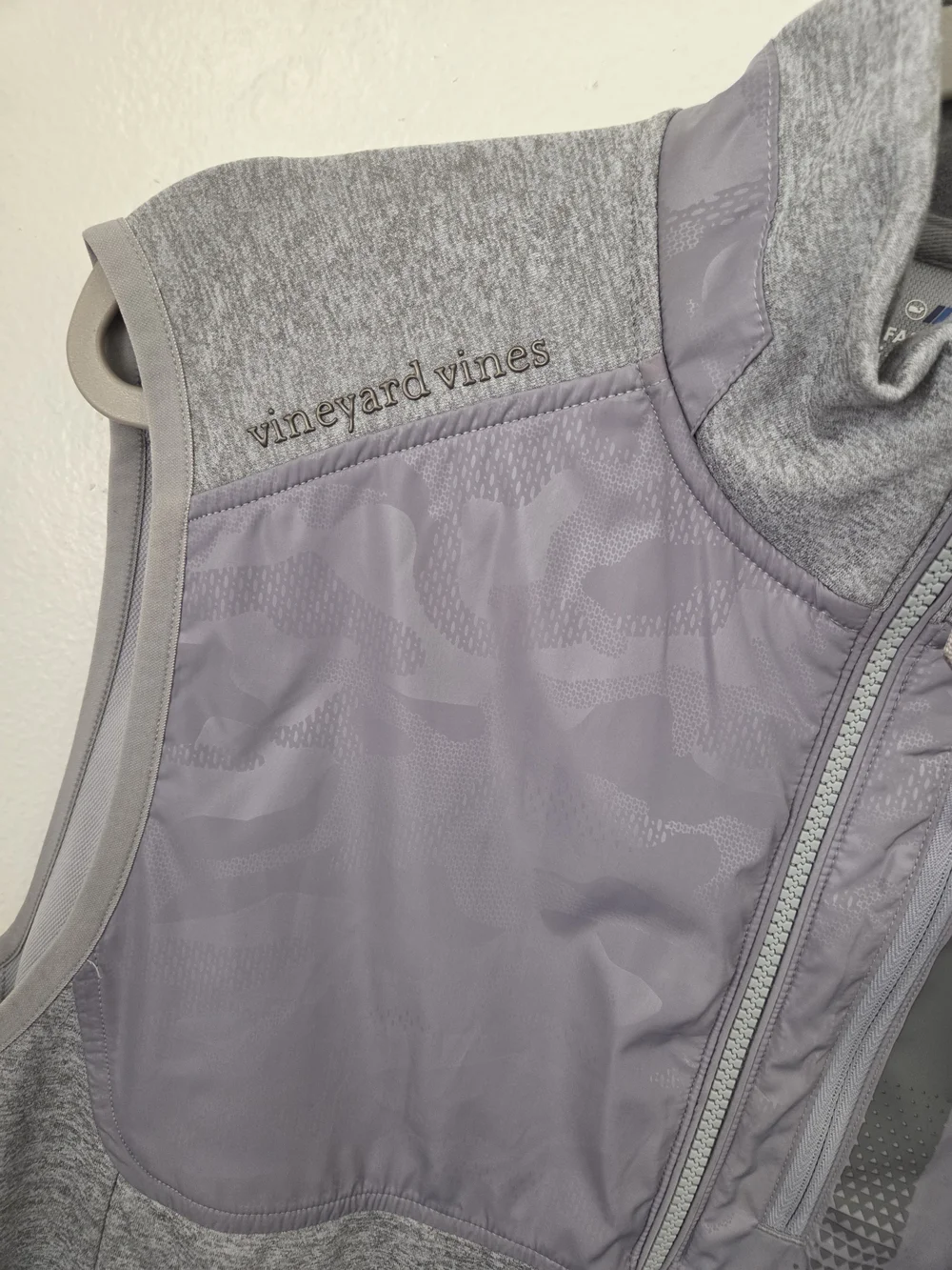 Vineyard Vines Men’s Gray Performance Zip Vest